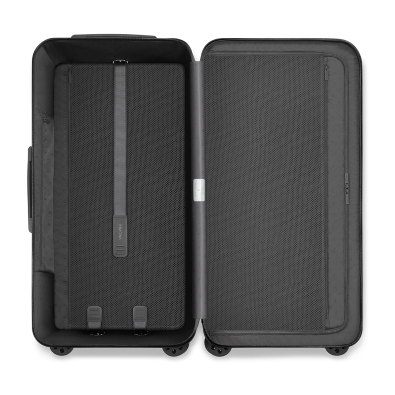 Maleta Rimowa Essential Trunk Plus Negras | IsYyWfpoSIp